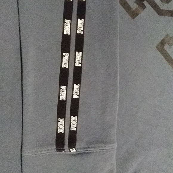 Sweat shirt - Picture 2 of 3